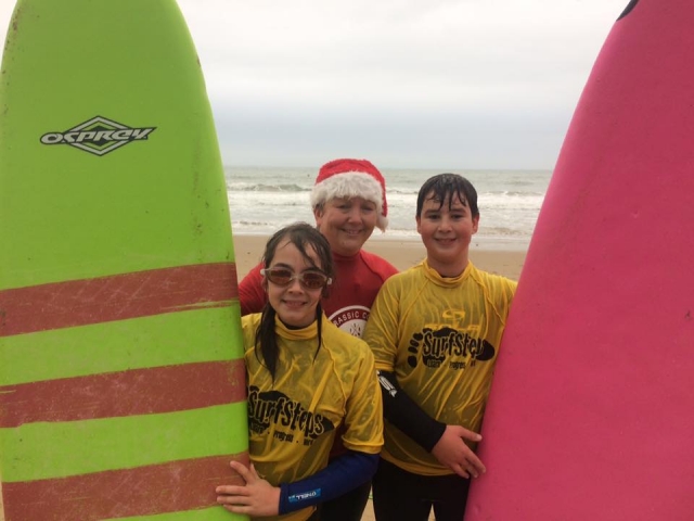  Family Surfing Bournemouth Surf School 